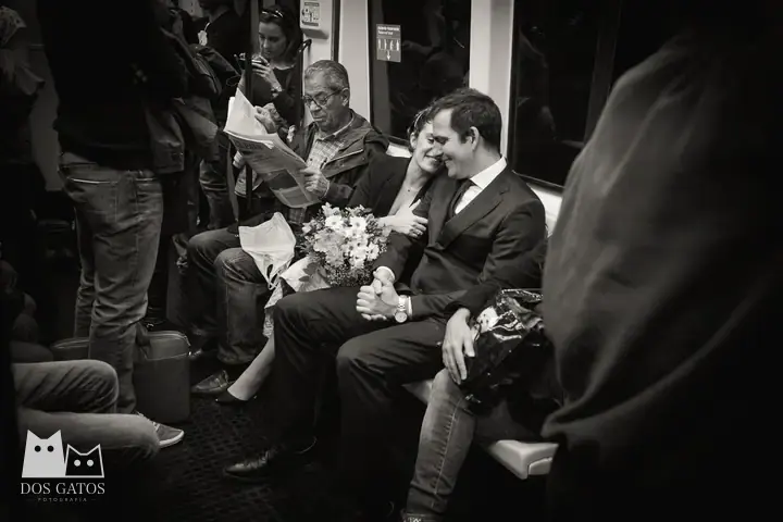 Fotografía de boda: Julia y Simón · HUB Atocha, Madrid · foto 14 de 28 · Dos Gatos, fotógrafos en Madrid