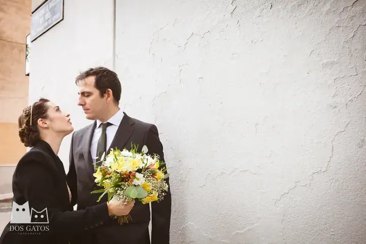 Fotografía de boda: Julia y Simón · HUB Atocha, Madrid · foto 8 de 28 · Dos Gatos, fotógrafos en Madrid