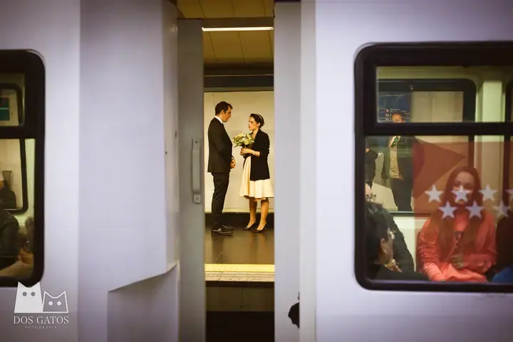 Fotografía de boda: Julia y Simón · HUB Atocha, Madrid · foto 12 de 28 · Dos Gatos, fotógrafos en Madrid